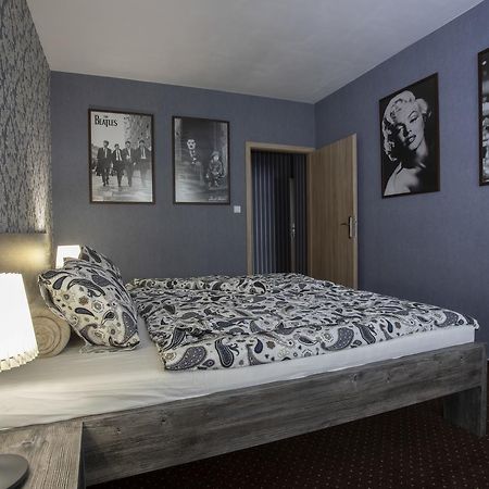 Restaurace Stara Lipa Hotel Česká Lípa Екстериор снимка