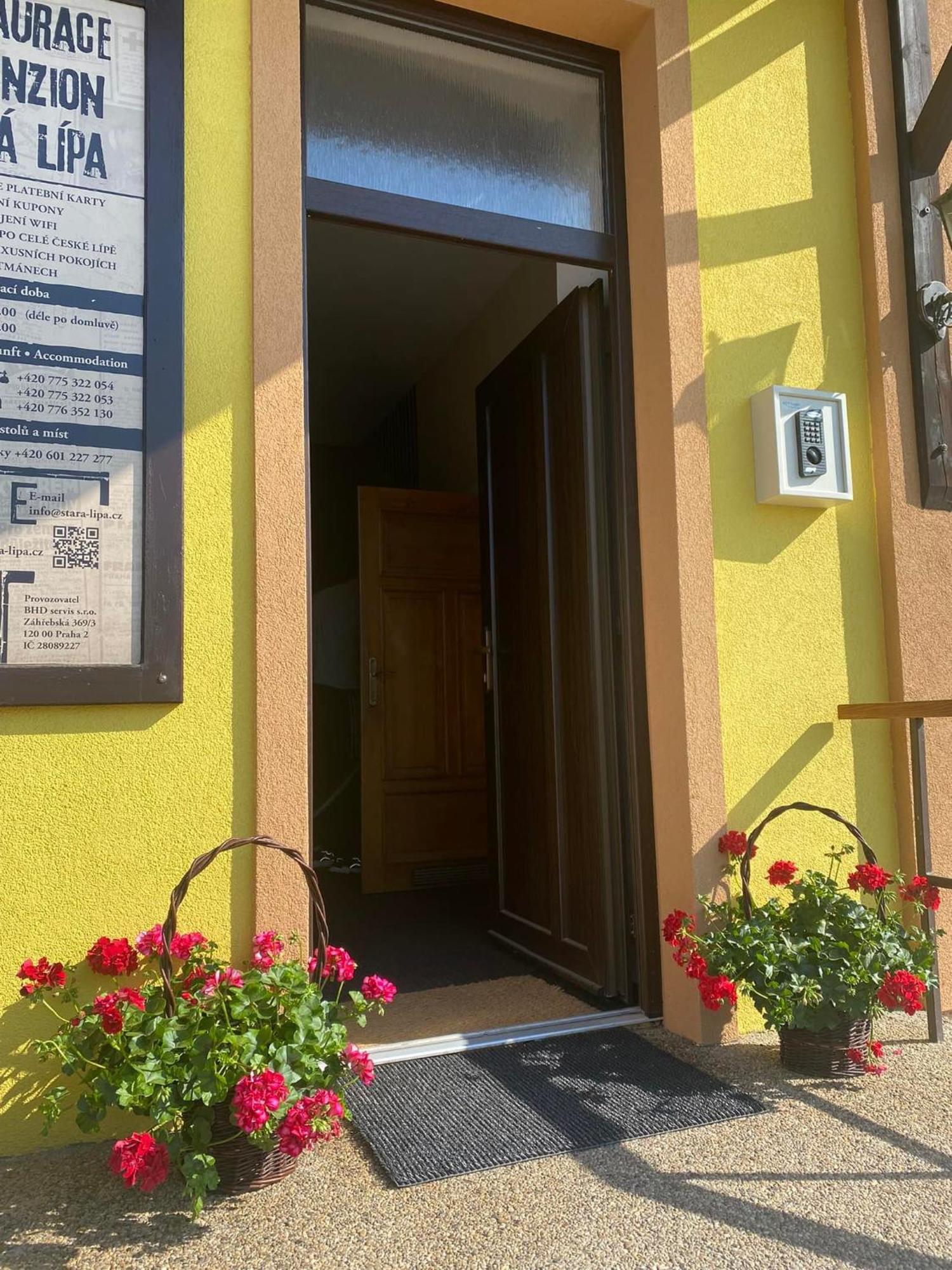 Restaurace Stara Lipa Hotel Česká Lípa Екстериор снимка