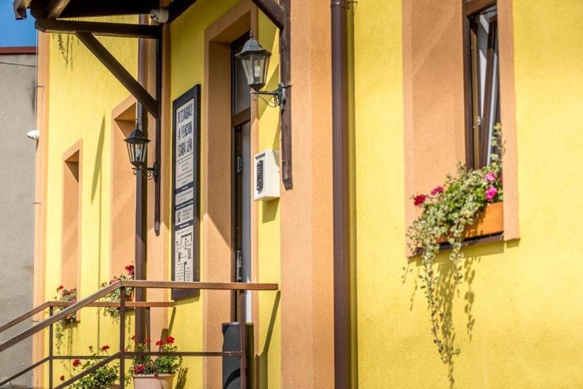 Restaurace Stara Lipa Hotel Česká Lípa Екстериор снимка