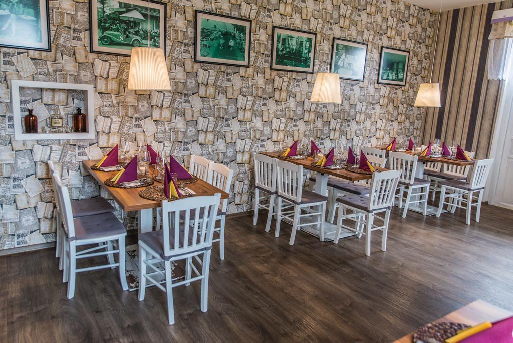 Restaurace Stara Lipa Hotel Česká Lípa Екстериор снимка