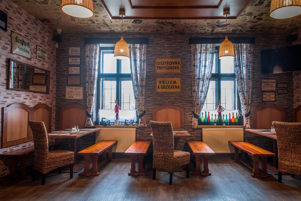 Restaurace Stara Lipa Hotel Česká Lípa Екстериор снимка