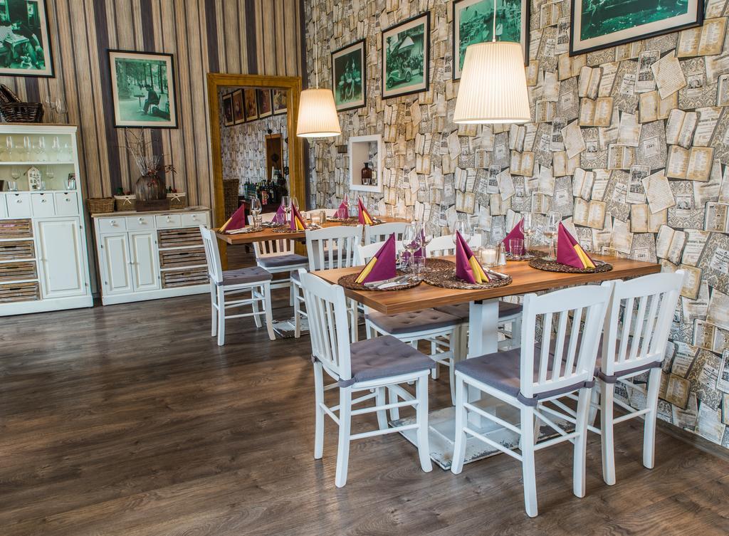 Restaurace Stara Lipa Hotel Česká Lípa Екстериор снимка