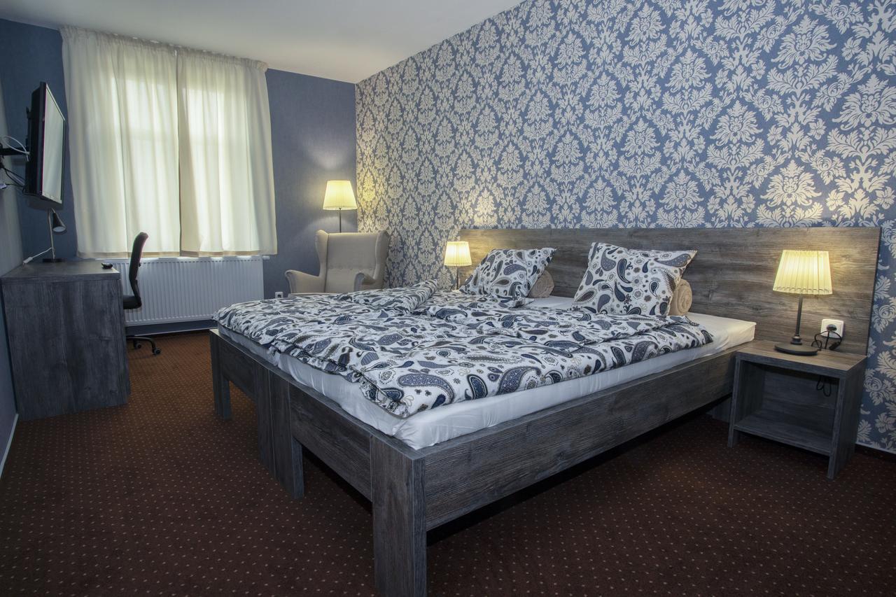 Restaurace Stara Lipa Hotel Česká Lípa Екстериор снимка